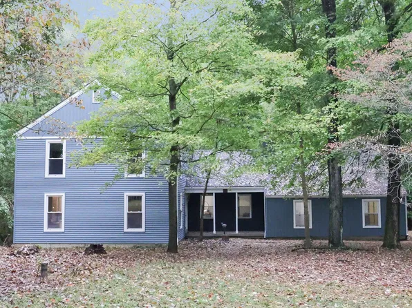 438 Fern Hill Dr, Granville, OH 43023