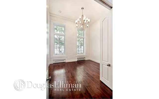 Rented by Douglas Elliman | media 35