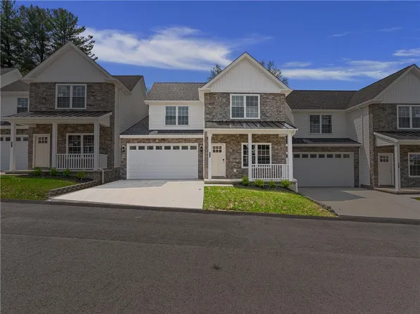 202 Willow Ln, Beaver Falls, PA 15010