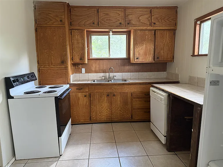 5958 Skylane Dr — Photo 5