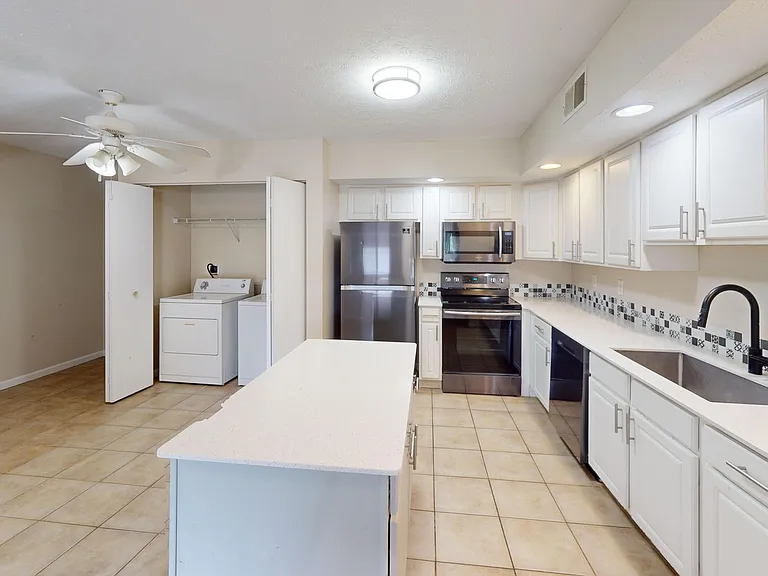 1304 Palmer Dr — Photo 71