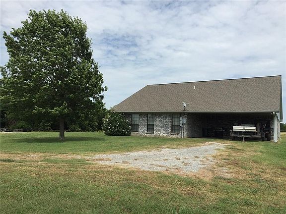 3rd image of 957 County Road 1505