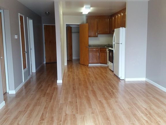 2nd image of 316 19th Ave APT 3