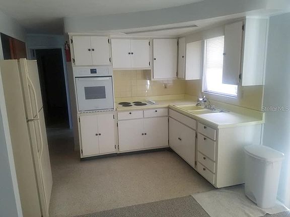 5th image of 4240 Beacon Square Dr