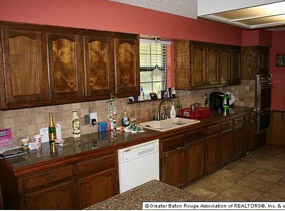 3rd image of 10734 Durmast Dr