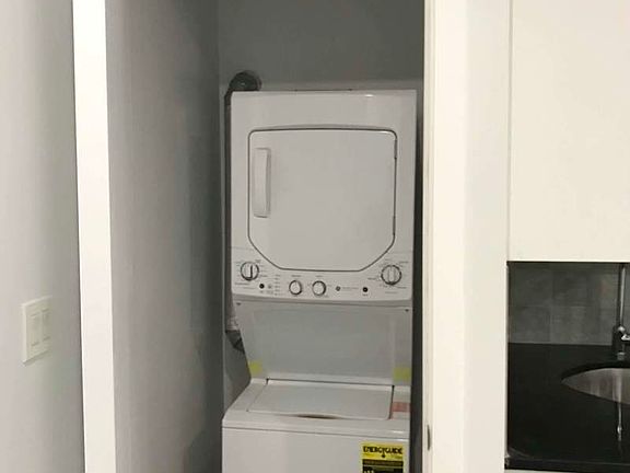 3rd image of 1425 Hancock St #3