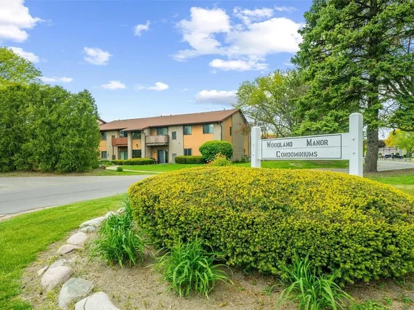 7362 Manor Cir APT 203, Westland, MI 48185