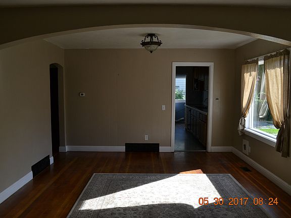 3rd image of 301 Central Ave