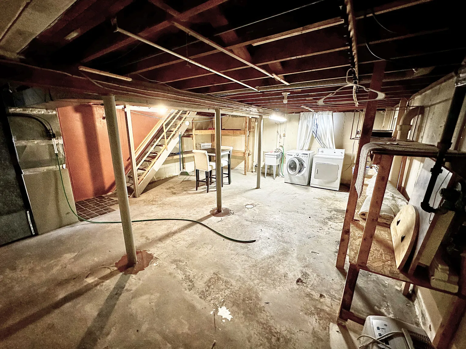 3 bed, 980 sqft, $2,300 — Photo 2