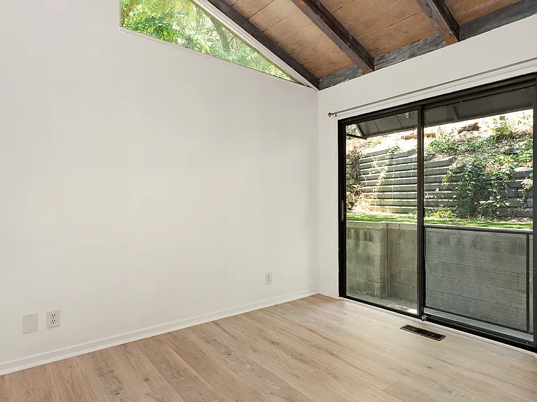 20932 Canyon Trl #B — Photo 14