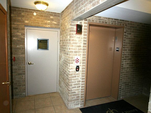 4th image of 14160 Sheffield Dr APT 202