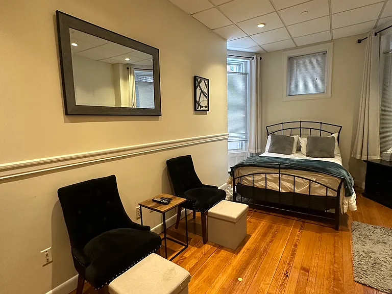 302 Newbury St #2 — Photo 5