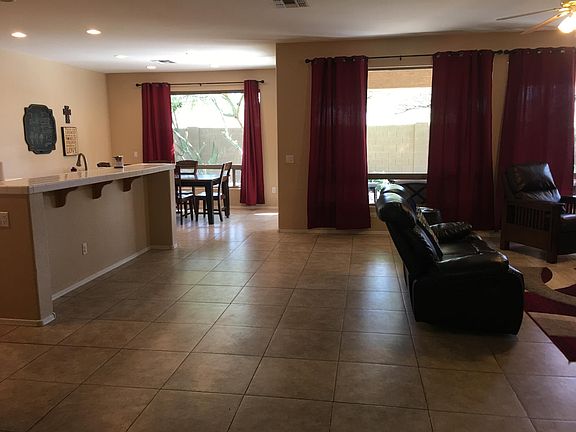 3rd image of 3421 W Warren Dr