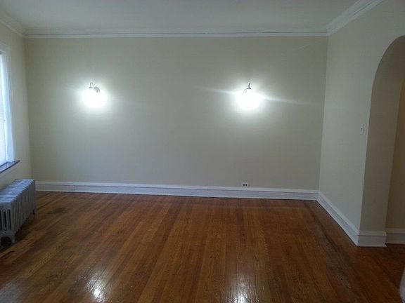 5th image of 9109 S Beverly Ave #2