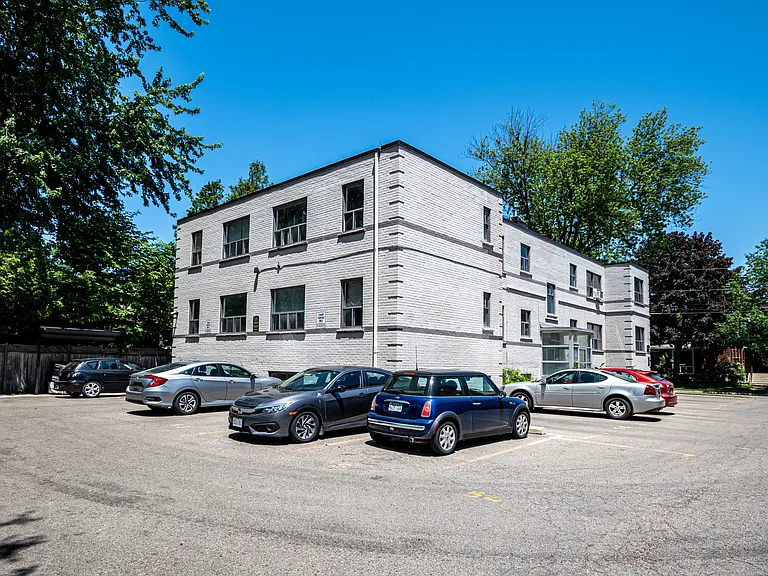 8 Oakwood Ave N #3 — Photo 14