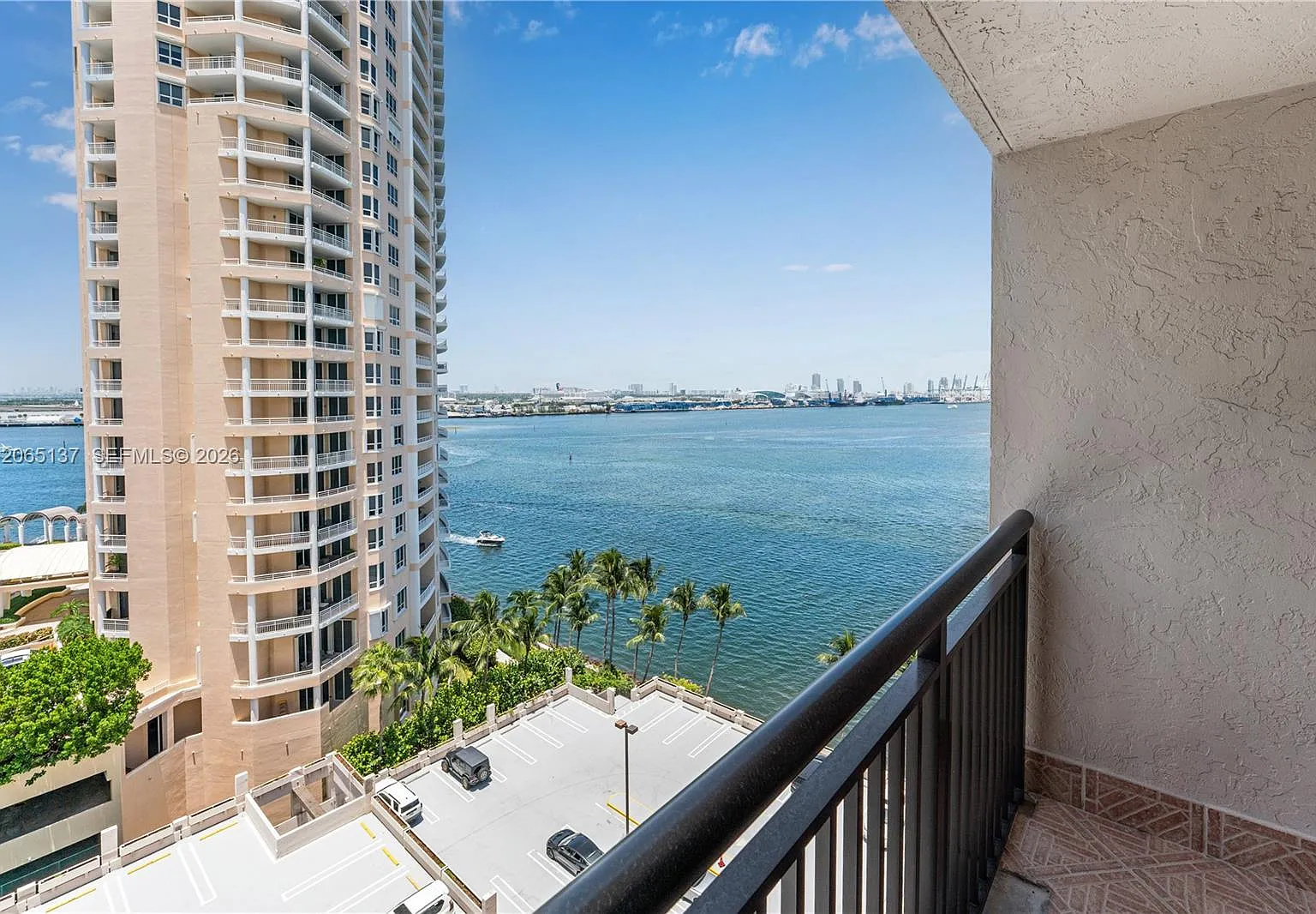 Brickell Key Ii Condo — Photo 2
