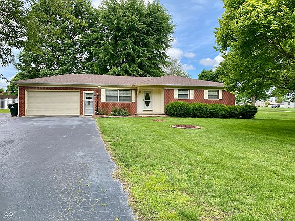 2nd image of 438 E Kessing Dr