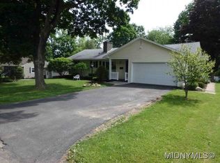 3 Overbrook Cres, New Hartford, NY 13413