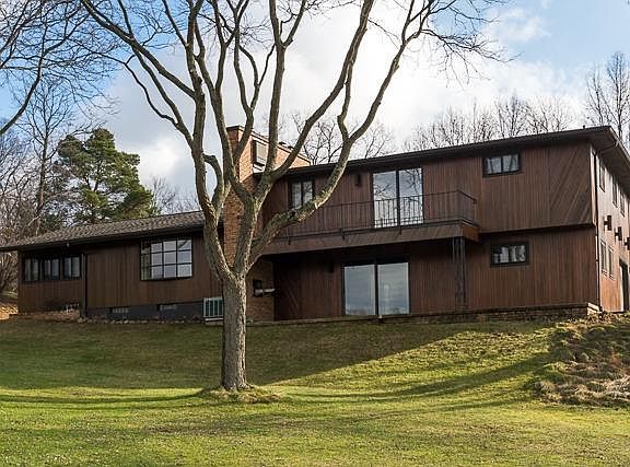 5th image of 4215 Crestline Dr