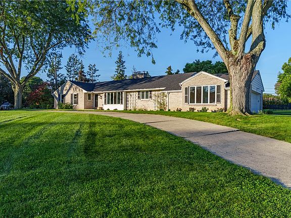 5th image of 1602 Beck Dr