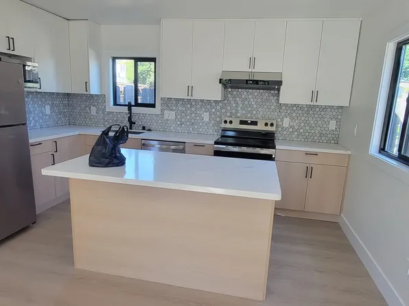 121 E McKenzie Ave, Stockton, CA 95204