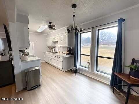 2nd image of 4885 Sherry Dr