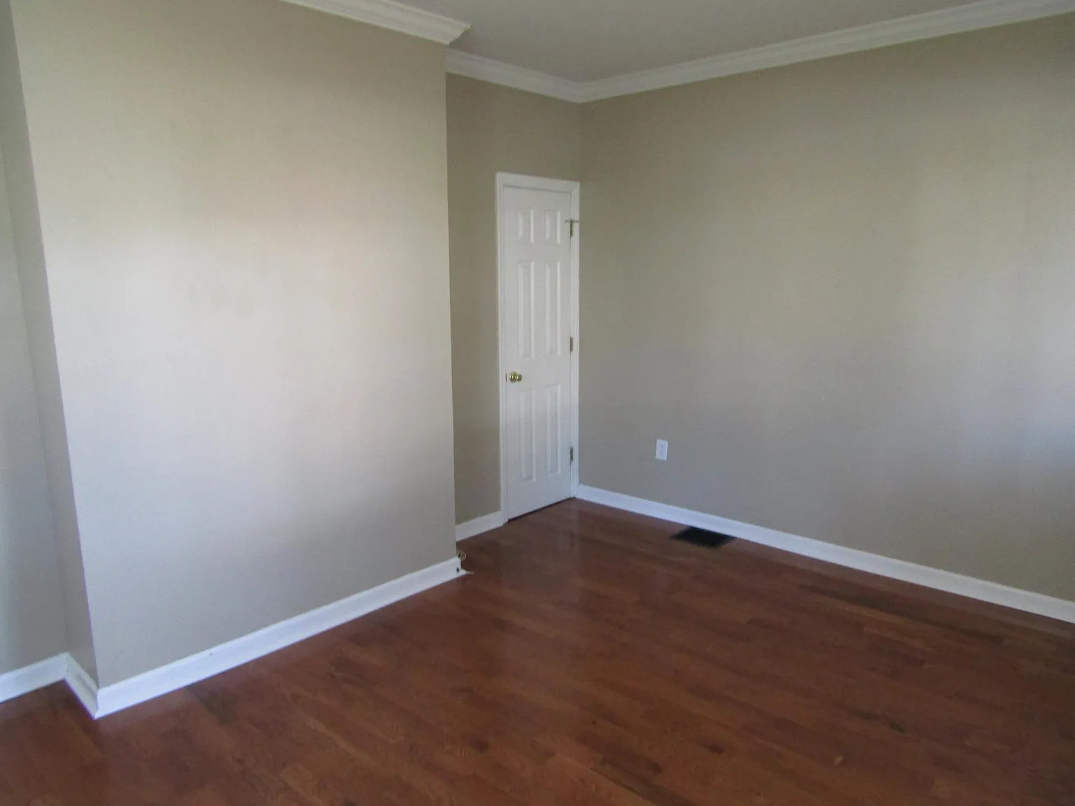 2 bed, $1,250 — Photo 4