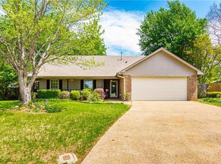 509 Sides Ct, Lewisville, TX 75057