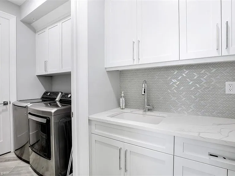 400 Flagship Dr #802 — Photo 13