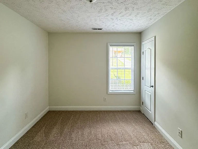 169 Wolfpoint Dr — Photo 13