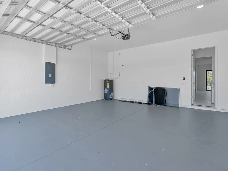 3617 NW 38th Ter — Photo 32
