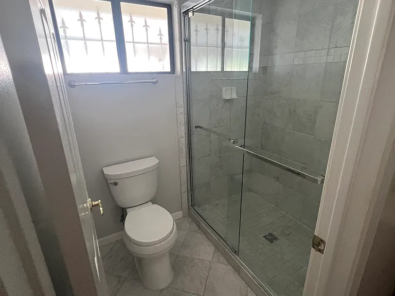 112 Smoketree Ave S — Photo 10
