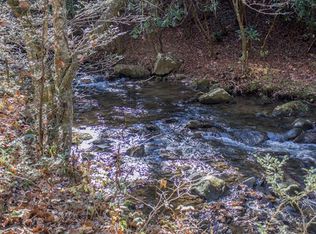 1037 N Jones Creek Rd, Franklin, NC 28734