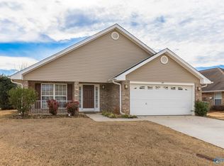 203 Shadow Cove Dr SW, Huntsville, AL 35824