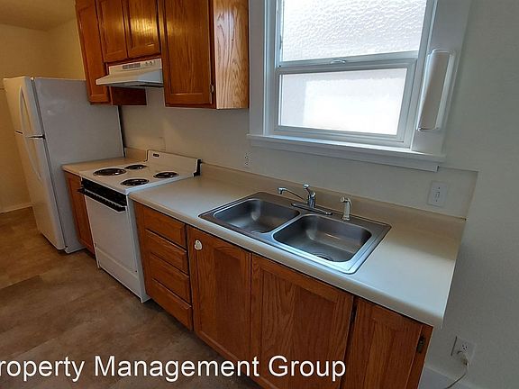 3rd image of 3217 Hoyt Ave #B
