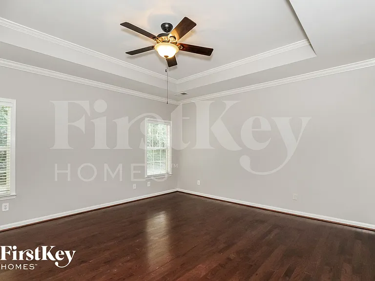 110 Cobblestone Ter — Photo 10