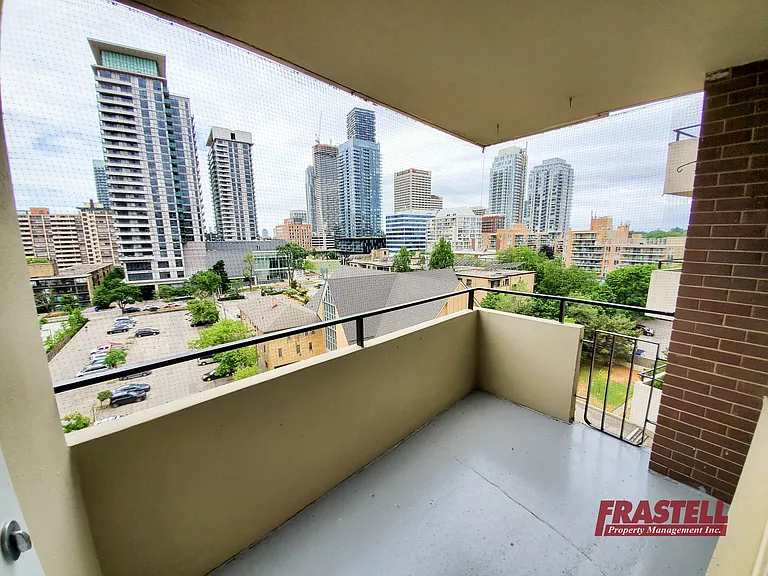 55 Erskine Ave — Photo 36