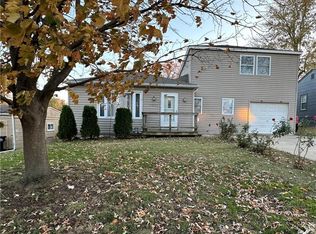 10505 E 27th St, Independence, MO 64052