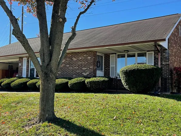 2933 Archer Ln, Springfield, OH 45503