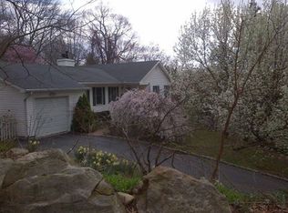 31 Gerrymander Dr #A, Centerport, NY 11721