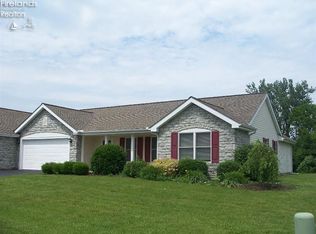 732 N Vineyard Cir, Pt Clinton, OH