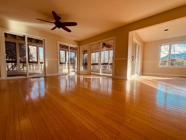 33955 Middleton Cir — Photo 4