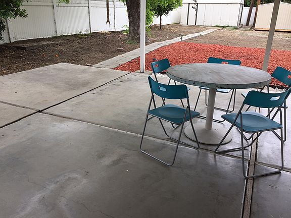 4th image of 5829 Wilbur Ave