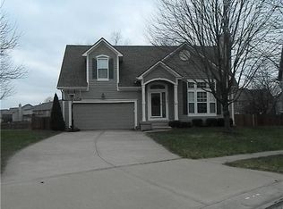 16417 W 157th Ter, Olathe, KS 66062