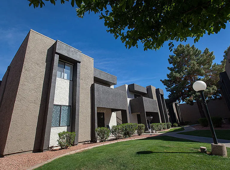La Costa at Dobson Ranch — Photo 32