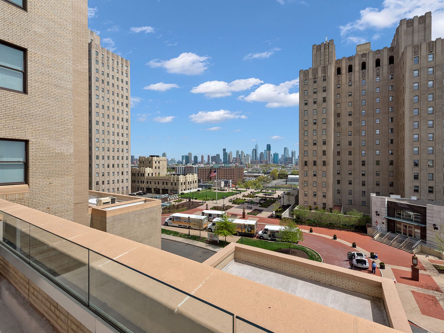 20 Beacon Way O0506, Jersey City, NJ 07304 Zillow