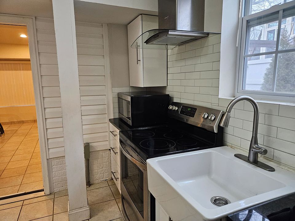 1st image of 8810 Flower Ave