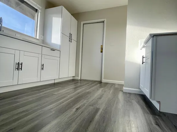 20340 Zuni Rd #A, Apple Valley, CA 92307