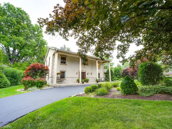 227 Stratford Ln, Inverness, IL 60010