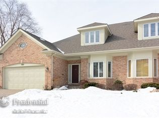 801 Pinegrove Ct, Wheaton, IL 60187